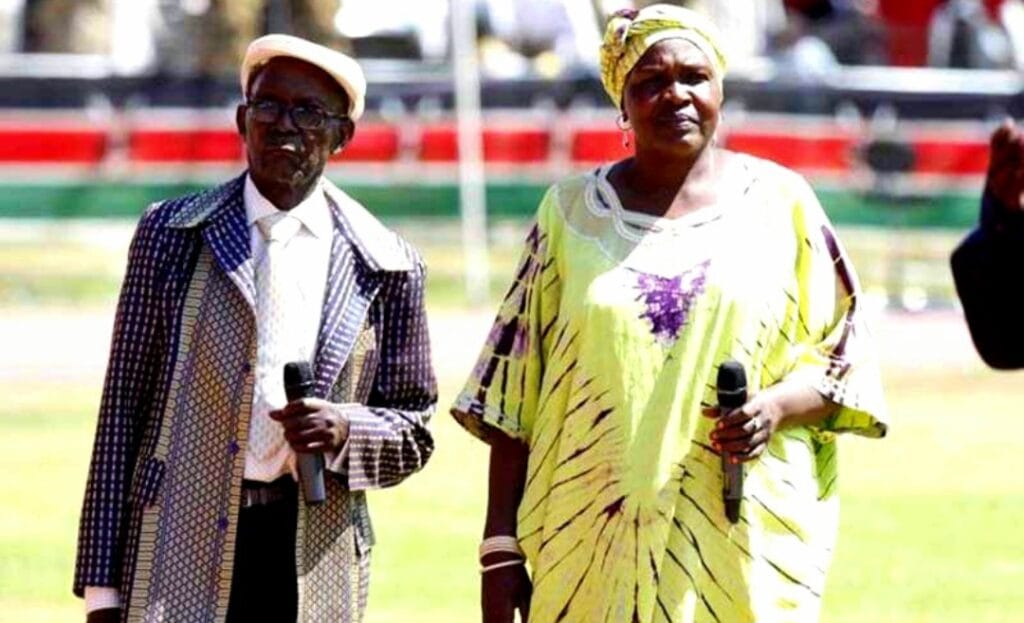 Mama Kayai's husband in the Vitimbi show